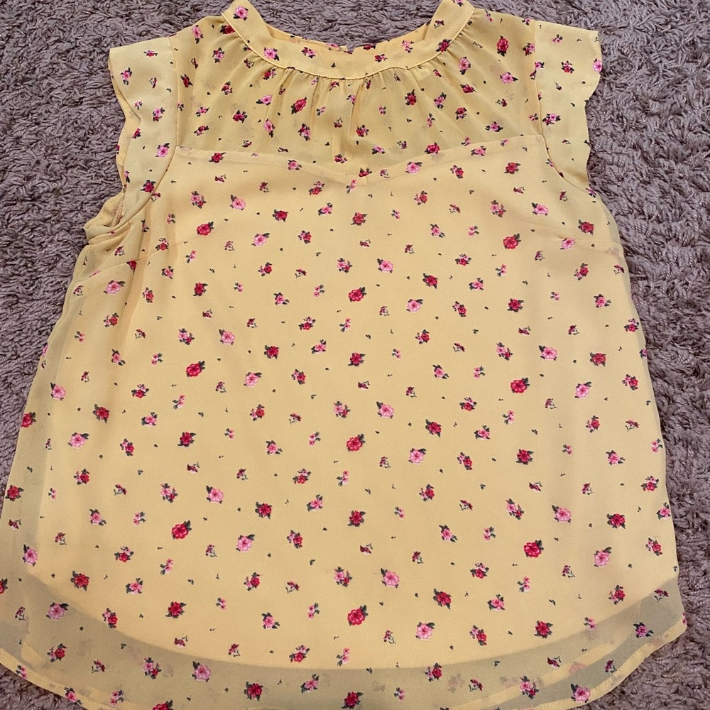 Monteau Yellow Top Size Medium‎